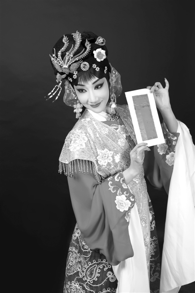 张佳春预热京剧青研班汇演