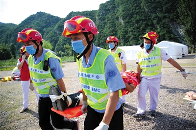 北京 时间:7月13日至15日 地点:怀柔区琉璃庙镇狼虎哨村 事件